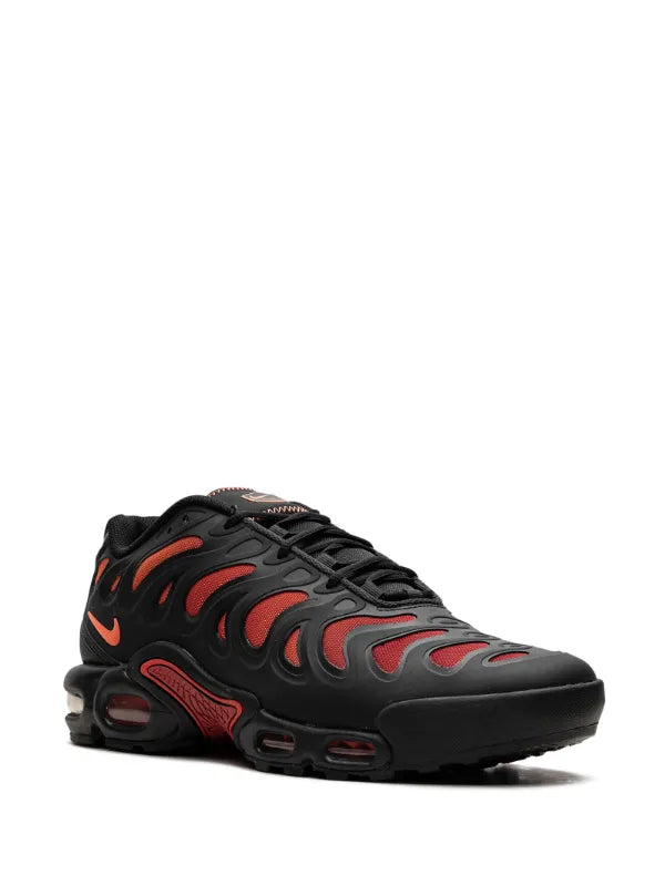 NIKE AIR MAX PLUS BLACK DRAGON RED