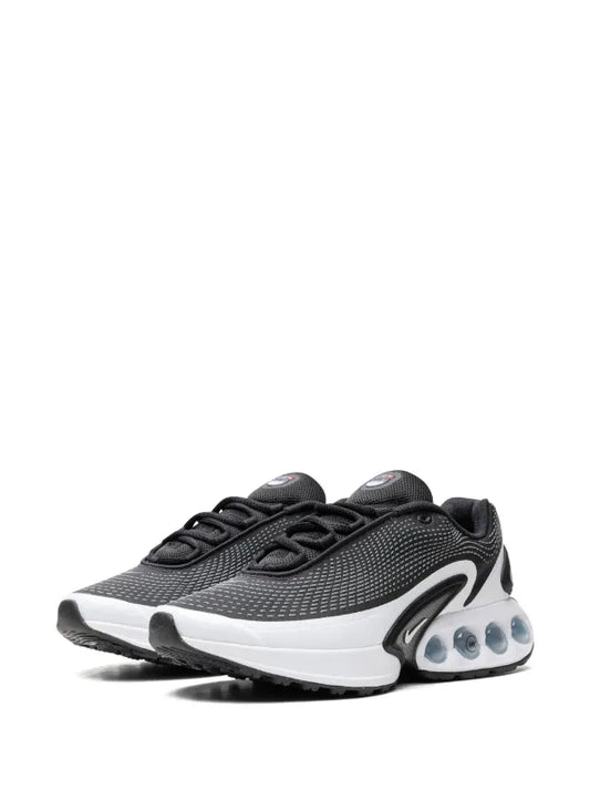 NIKE AIR MAX DN BLACK/WHITE